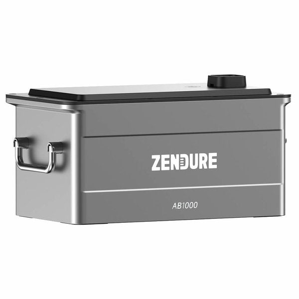 Zendure SolarFlow revolutioniert die Nutzung von Solarenergie mit seinem innovativen Balkonkraftwerk und integrierter Speichertechnologie. Die Gesamtkapazität von 3.840Wh, dualer MPPT-PV-Eingang und IP65-Schutz machen es zu einer idealen Lösung. Mit der Zendure App lässt sich der SolarFlow leicht überwachen und steuern, während die einfache Integration und der wasserdichte Schutz vielseitige Installationsmöglichkeiten bieten.